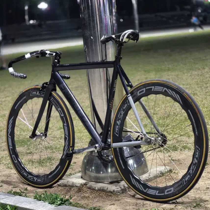 [BUNJANG] Engine11 Black Magic Track Frame Fixie Bicycle (Used) / 엔진11흑마텍스 픽시자전거 반차 급처 판/대