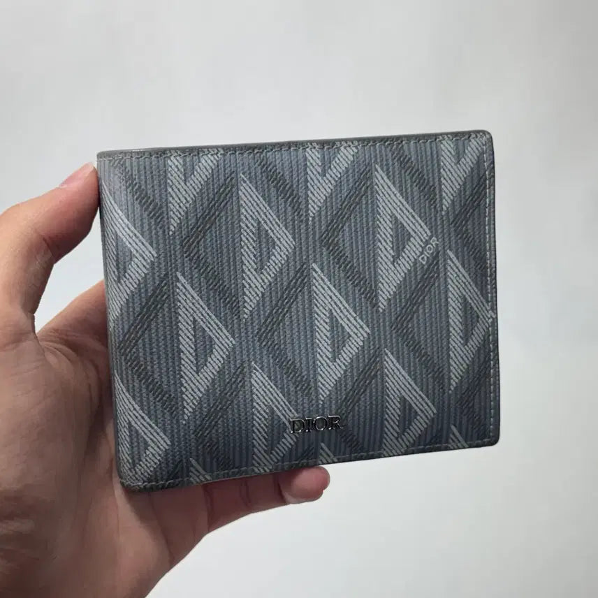 [BUNJANG] Dior Diamond Bifold Wallet / [리오브양주점] 디올 다이아몬드 반지갑
