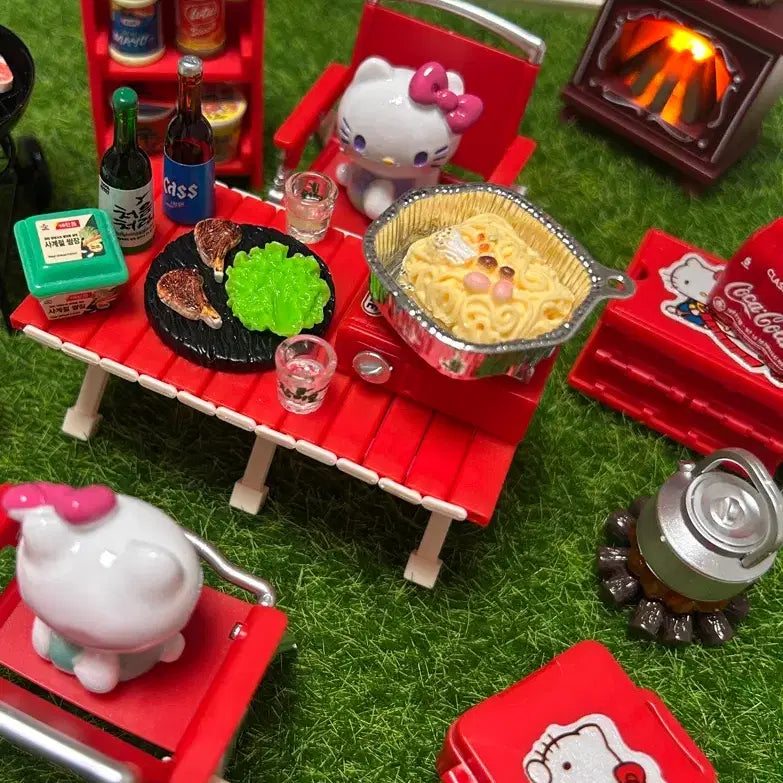 [BUNJANG] Hello Kitty Camping Miniature Set / 키티 캠핑장 미니어처 세트