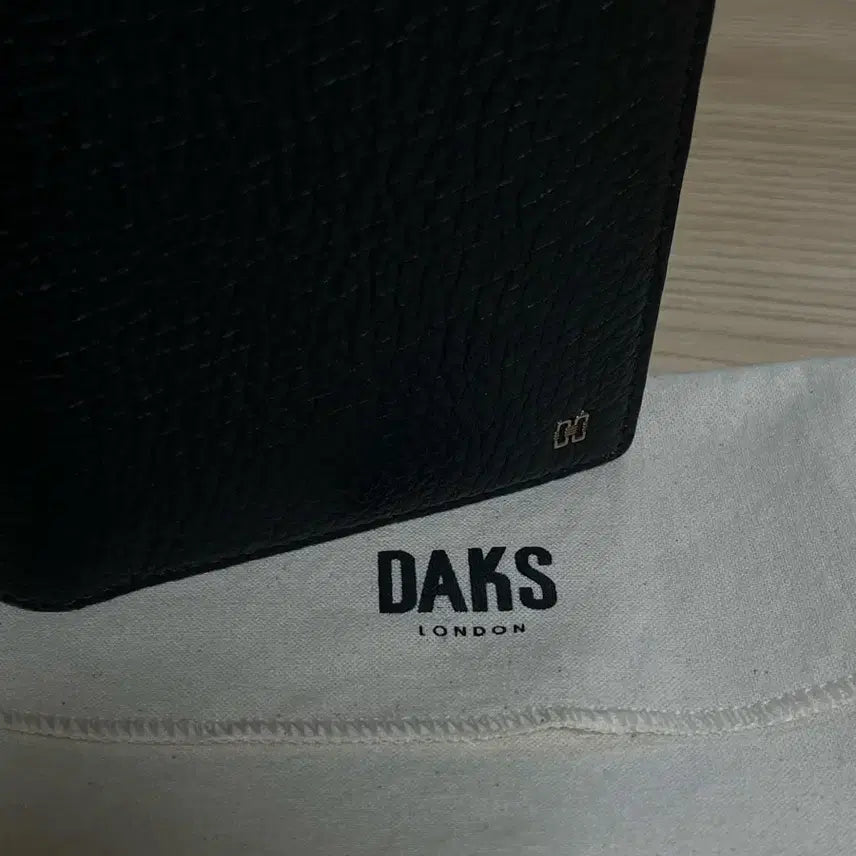 [BUNJANG] Daks Mini Logo Bifold Wallet / 닥스 중지갑