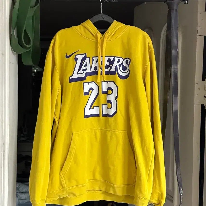 [BUNJANG] Nike LA Lakers LeBron James #23 Hoodie Yellow / 나이키 LA 레이커스 23번 후드티 옐로우