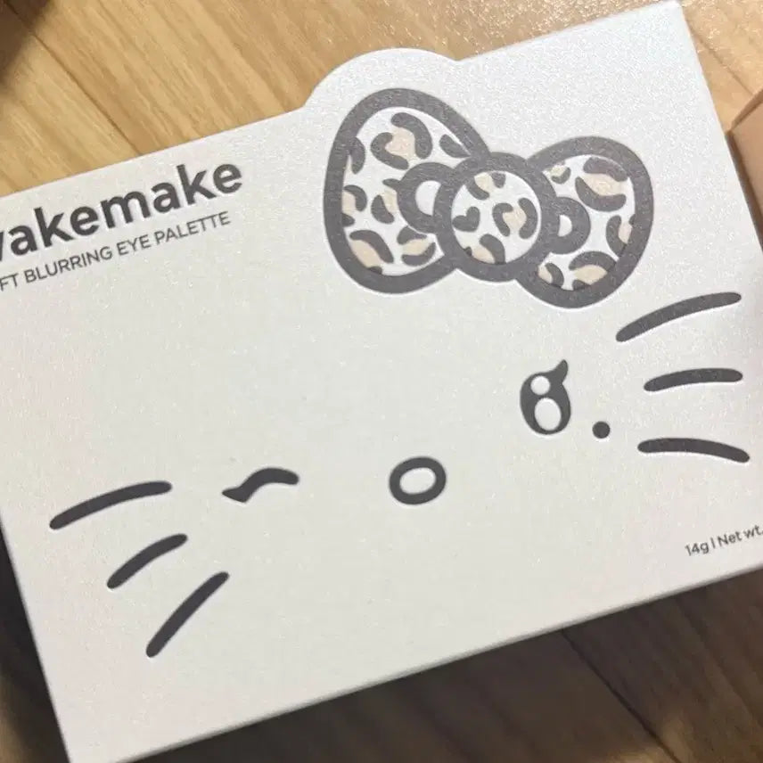 [BUNJANG] WAKEMAKE Gallery Kitty Eye Palette No. 30 Nude Blurring / 웨이크메이크 갸루 키티 아이 팔레트 30호 누드 블러링