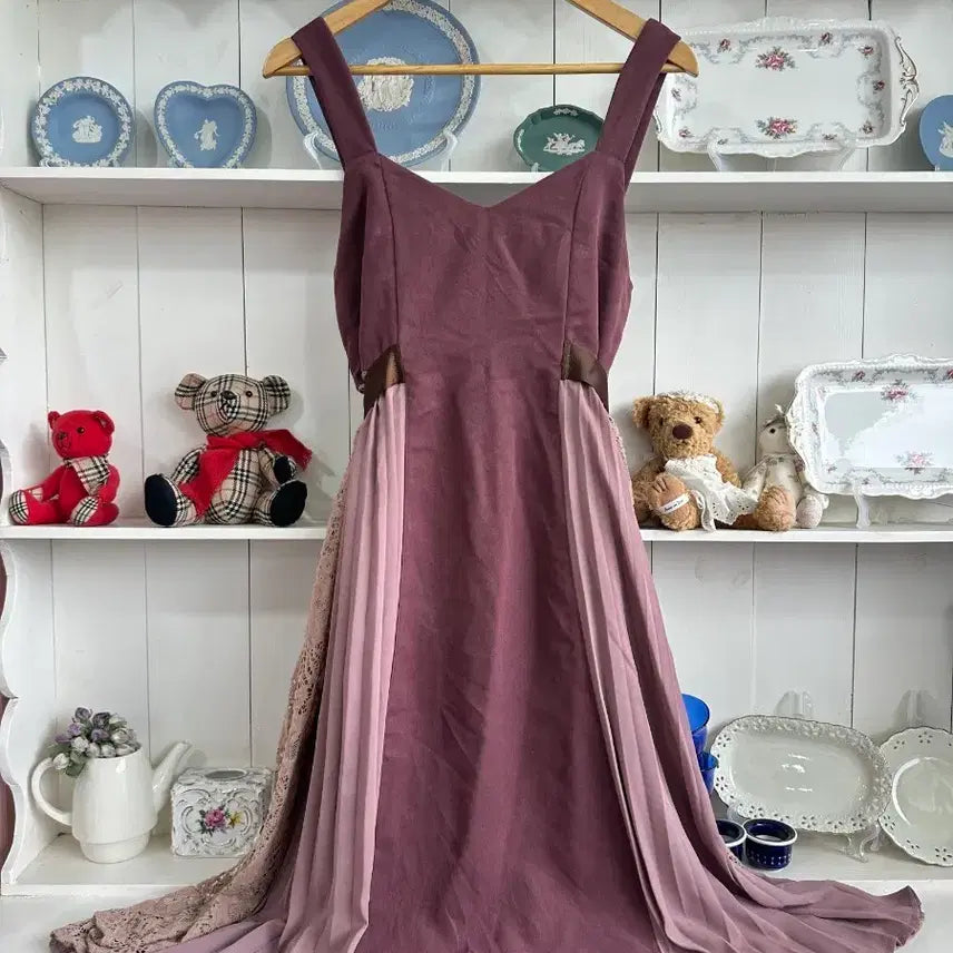 [BUNJANG] axes femme Lace Pleated Color-Block Long Dress / axes femme(엑시즈팜) 레이스 플리츠 배색 롱 원피스