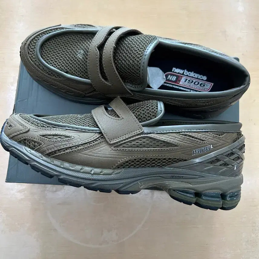 [BUNJANG] New Balance 1906L Olive Sneakers / 뉴발란스 1906L 올리브 290 구둥화 새상품