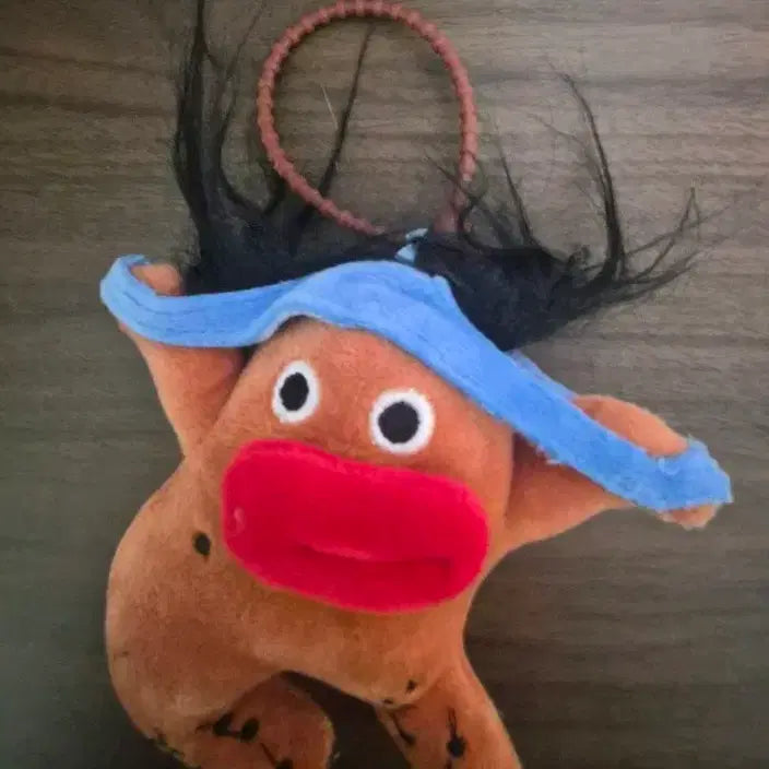[BUNJANG] Ugly Potato Keychain (New) / 못난이 감자, 하찮은 키링, 못생긴 입술, 못난이 어글리 키링 (새상품)