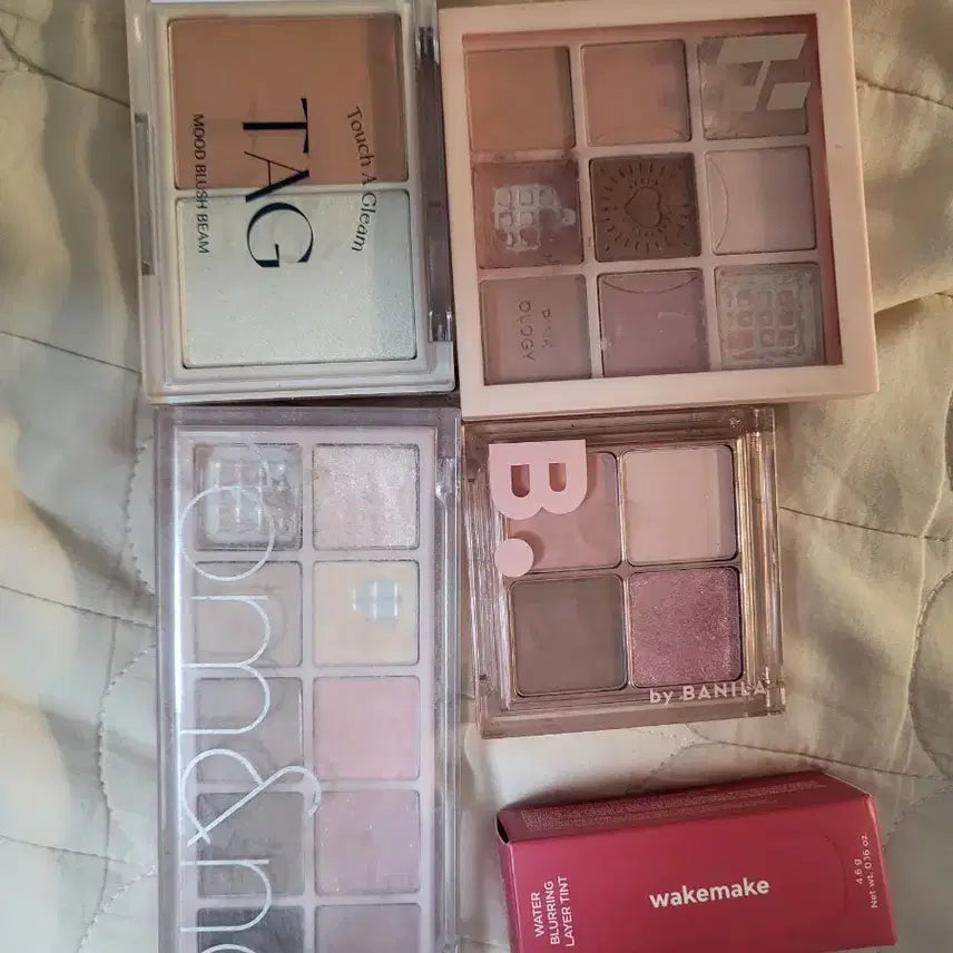 [BUNJANG] Rom&nd, TAG, B.A.N.A.N.A., WakeMake Eyeshadow Palette & Tint Set / 화장품팝니다