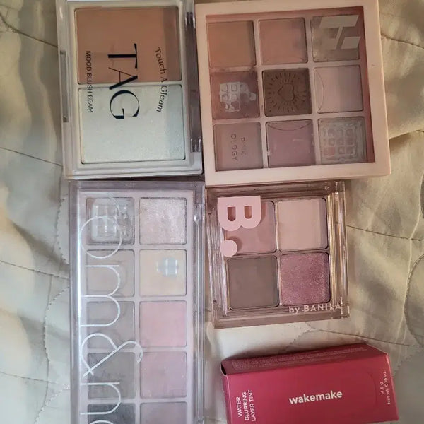 [BUNJANG] Rom&nd, TAG, B.A.N.A.N.A., WakeMake Eyeshadow Palette & Tint Set / 화장품팝니다