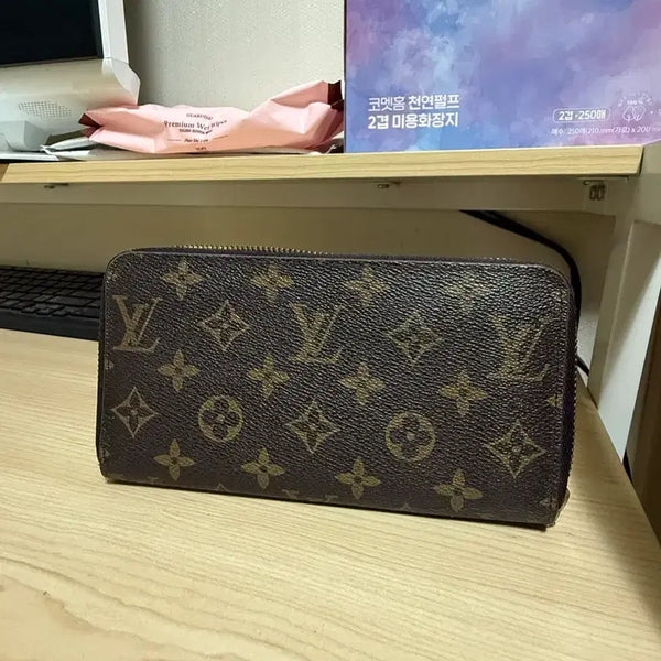 [BUNJANG] Louis Vuitton Monogram Zipper Wallet / 루이비통 모노그램 지퍼 월릿장지갑