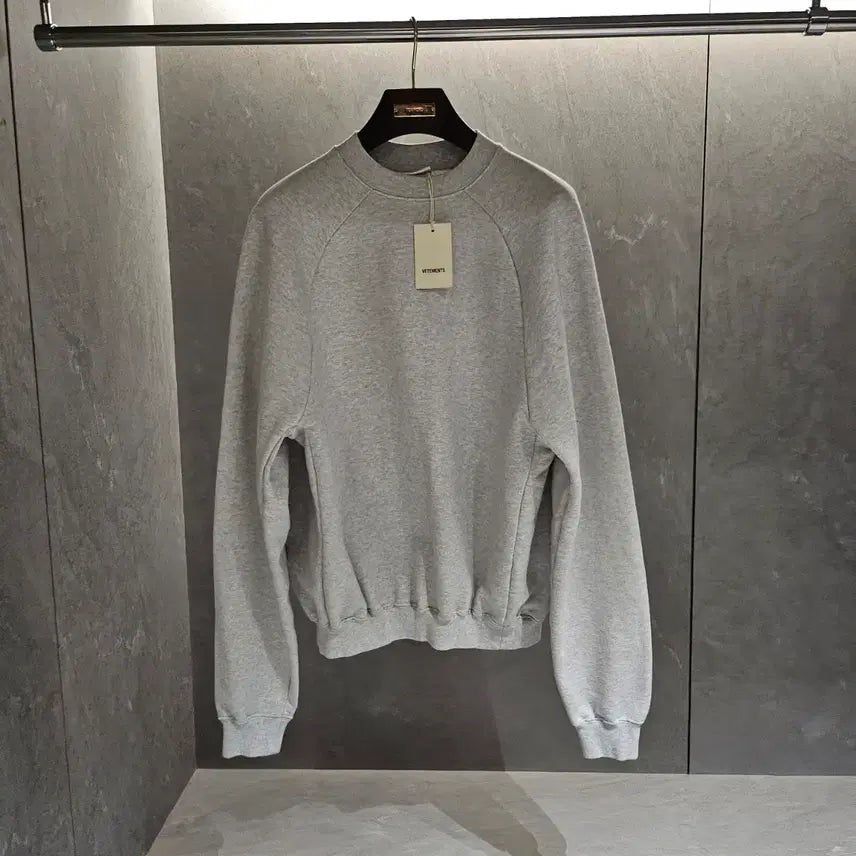 [BUNJANG] VETEMENTS Unskinny Knit / Sweatshirt / 베트멍 언스키니 니트 / 맨투맨