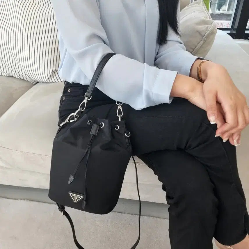 [BUNJANG] Short Handle Strap Reform Bag Charm - Black Handle + Silver Buckle / 새상품 숏핸들 스트랩 리폼 백 가방 꾸미기 블랙 핸들+실버 버클