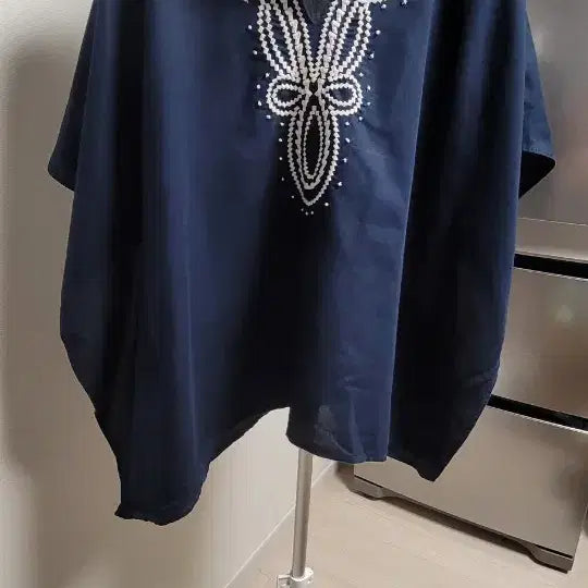 [BUNJANG] Bottega Veneta Navy Linen Blend Embroidered Tunic Free Size / 탈보트 네이비 린넨 혼방 자수 튜닉  프리사이즈