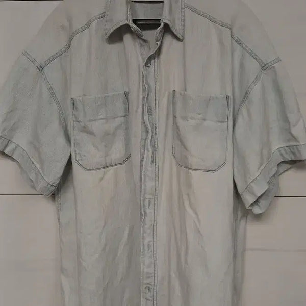 [BUNJANG] Triming Bird Denim Shirt Size F / 트리밍버드 데님 셔츠 F사이즈 하단 모서리 옅은얼룩스팟