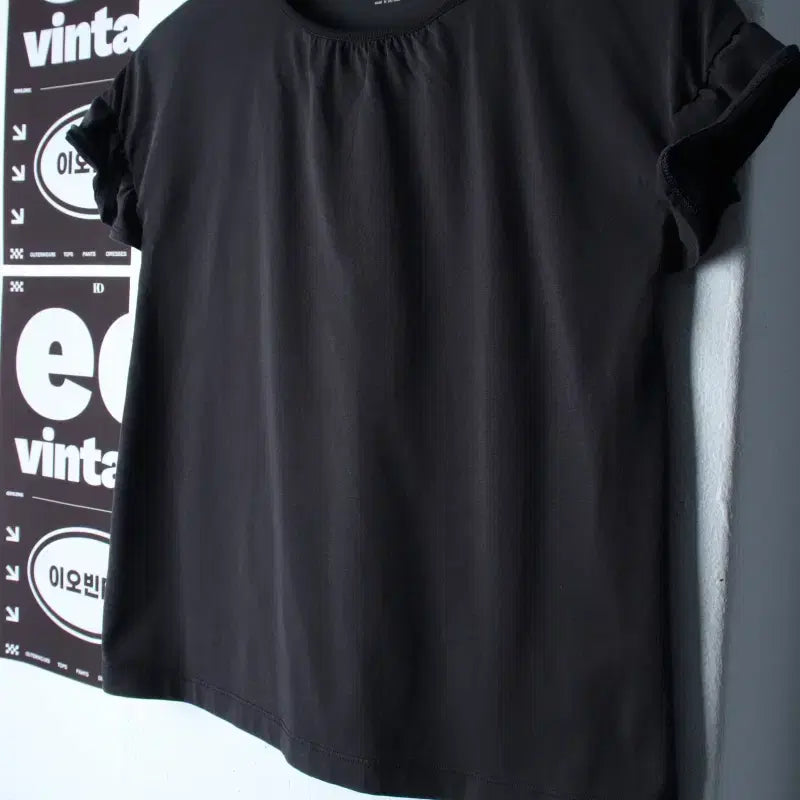 [BUNJANG] Uniqlo Kids Plain Black Short Sleeve T-Shirt / W(F) 유니클로 반팔 티셔츠 아동 키즈 무지 블랙-H34595