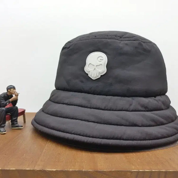 [BUNJANG] Monster G Skull Patch Quilted Padded Bucket Hat Black / 몬스터지 스컬 패치 퀼팅 패딩 버킷햇 블랙