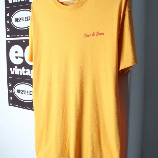 [BUNJANG] Urban Peters Small Logo T-Shirt Yellow / (L-XL) 어반피터스 반팔 티셔츠 스몰로고 노랑 아메카지-H34616