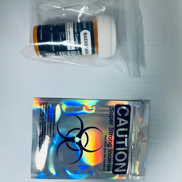 [BUNJANG] Goechul Baegilmong Pill Case / 괴출 백일몽 약통 판매
