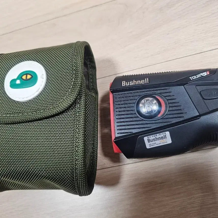 [BUNJANG] Bushnell Tour V5 Golf Rangefinder with Kakao Friends Golf Pouch / 부쉬넬 TOUR V5 골프 거리 측정기 카카오프렌즈 골프 파우치 포함