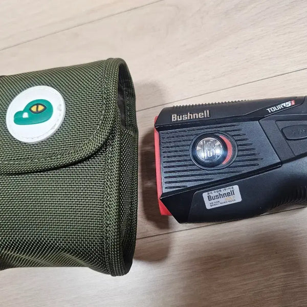 [BUNJANG] Bushnell Tour V5 Golf Rangefinder with Kakao Friends Golf Pouch / 부쉬넬 TOUR V5 골프 거리 측정기 카카오프렌즈 골프 파우치 포함
