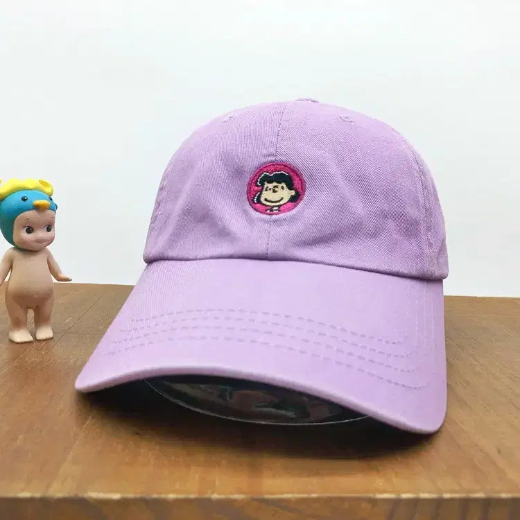 [BUNJANG] Wonderplace x Peanuts Lucy Embroidered Character Ball Cap - Light Purple / 원더플레이스 피너츠 루시 자수 캐릭터 볼캡 라이트 퍼플