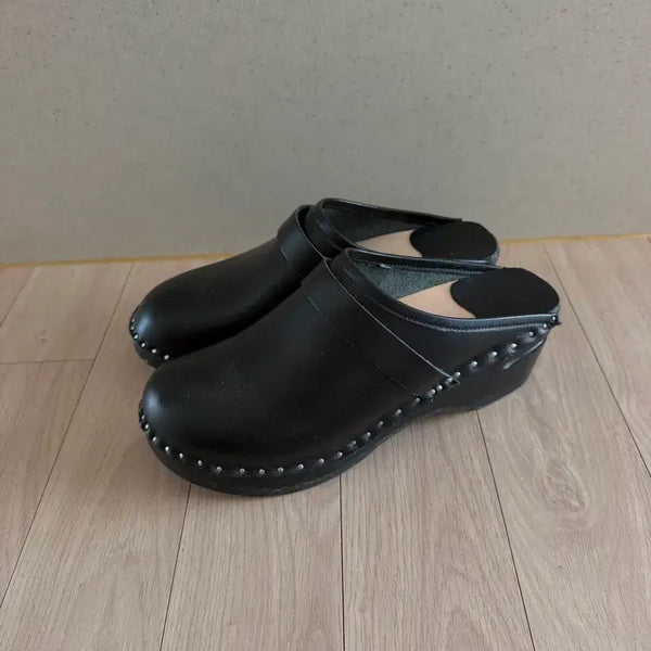 [BUNJANG] Troentorp Black Stud Clogs (Size 38) / 트로엔토프 블랙 스터드 클로그 38