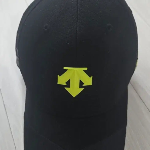 [BUNJANG] Descente Black Ball Cap / 데상트 블랙 볼캡
