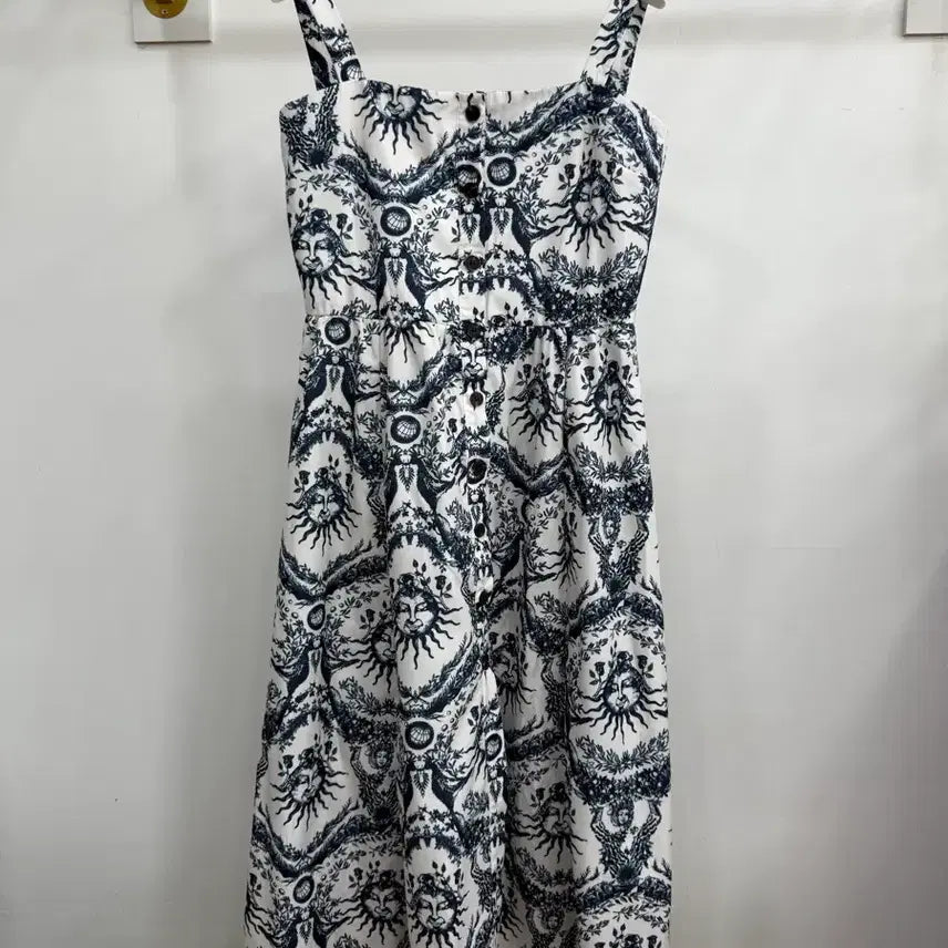 [BUNJANG] Yeoseol Sleeveless Dress / 여설 나시원피스