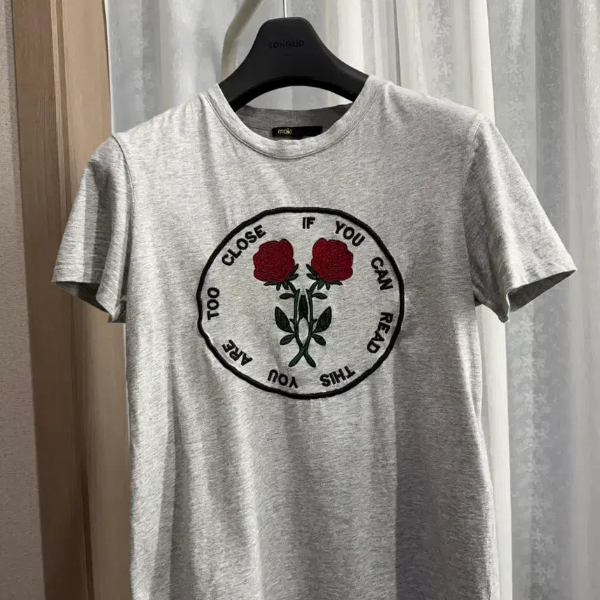 [BUNJANG] MAJE Flower Embroidery Short Sleeve T-Shirt / 마쥬(MAJE) 플라워 자수 반팔 티셔츠