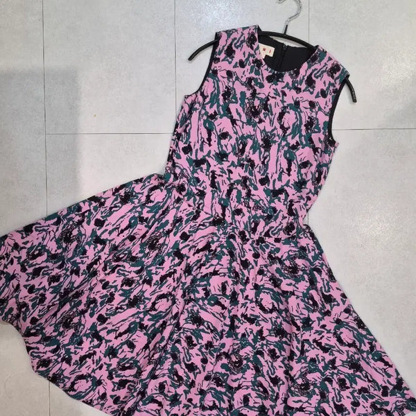 [BUNJANG] MARNI Silk Lined Graphic Flare Sleeveless Dress (Size 36) / [정품] 마르니(MARNI) 실크 안감 그래픽 플레어 원피스 (36사이즈