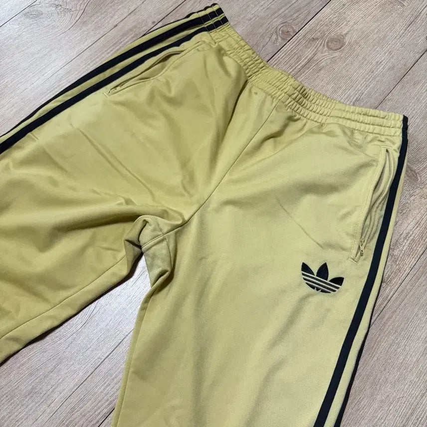 [BUNJANG] Adidas Training Pants Yellow / 아디다스 트레이닝 바지 노랑 100