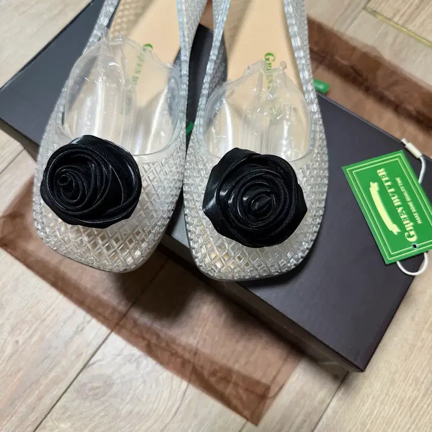 [BUNJANG] Greenbutter Rose Clear Flats (Clear) Jelly Shoes Size 240 / 그린버터 Rose Clear Flats (Clear) 젤리슈즈 240