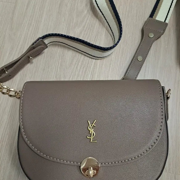 [BUNJANG] YSL Logo Crossbody Bag - Brown / 새상품) 크로스백 브라운