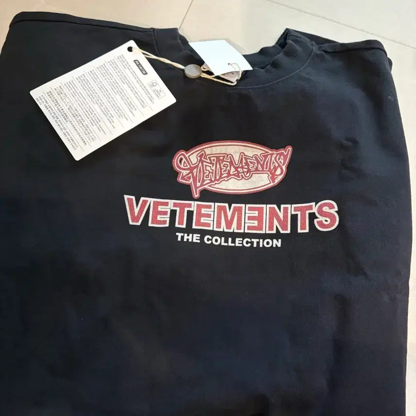 [BUNJANG] VETEMENTS Oversized Side-Cut T-Shirt / 베트멍 오버사이즈 사이드컷 반팔티