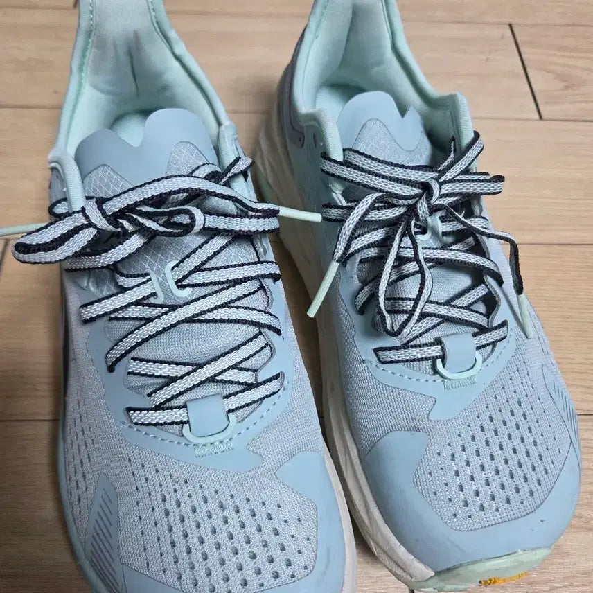 [BUNJANG] Altra Olympus 240 Hiking Shoes / 알트라 올림퍼스 240