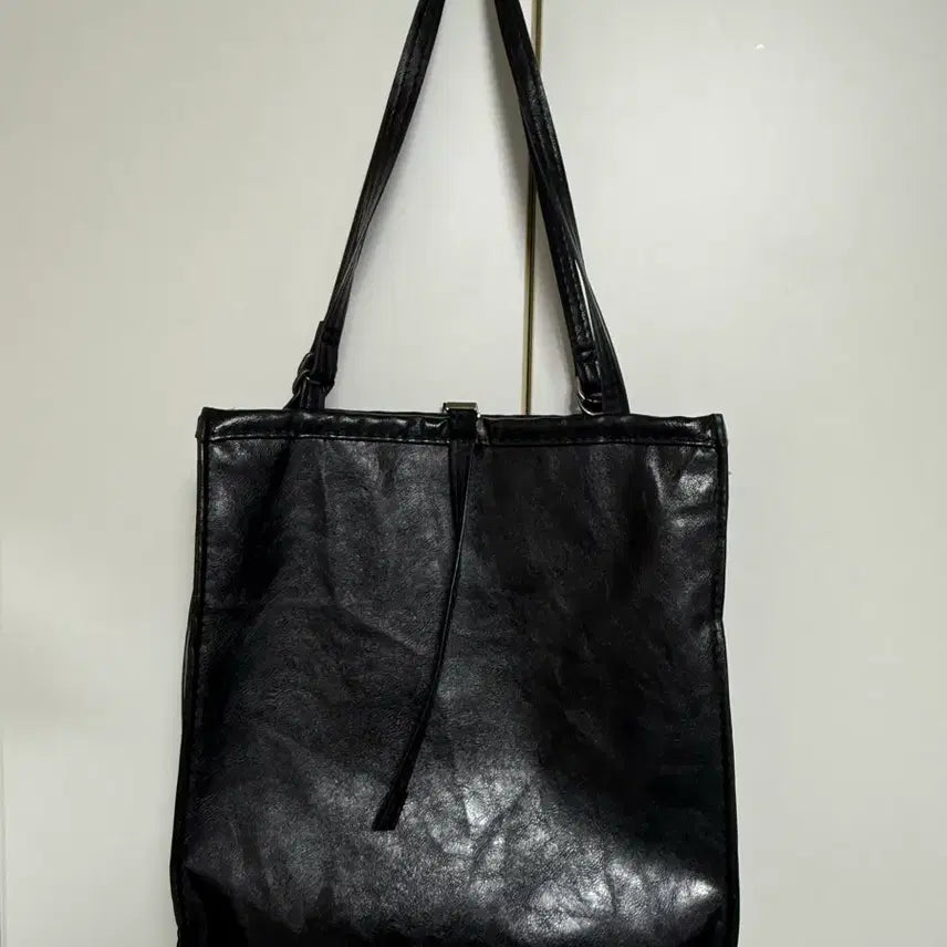 [BUNJANG] ZARA Wrinkle Effect Rock Shopper Bag / ZARA 자라 링클 이펙트 락 쇼퍼백 / 블