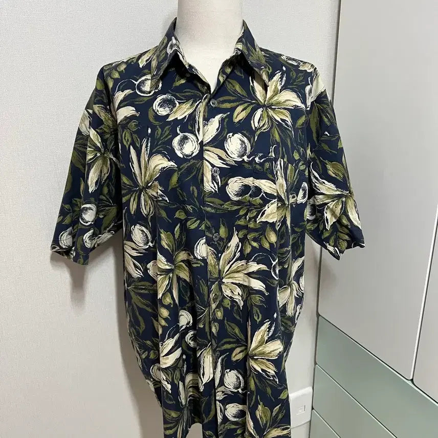 [BUNJANG] CHEVRE Blooming Hawaiian Shirt Navy Floral Pattern / 블루밍 하와이안 셔츠 꽃무늬