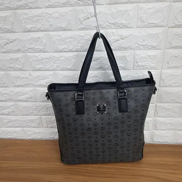 [BUNJANG] MCM Men's Tote Bag / Crossbody Bag (Visetos) / MCM 남성 토트백 겸 크로스백 (마블비세토스)