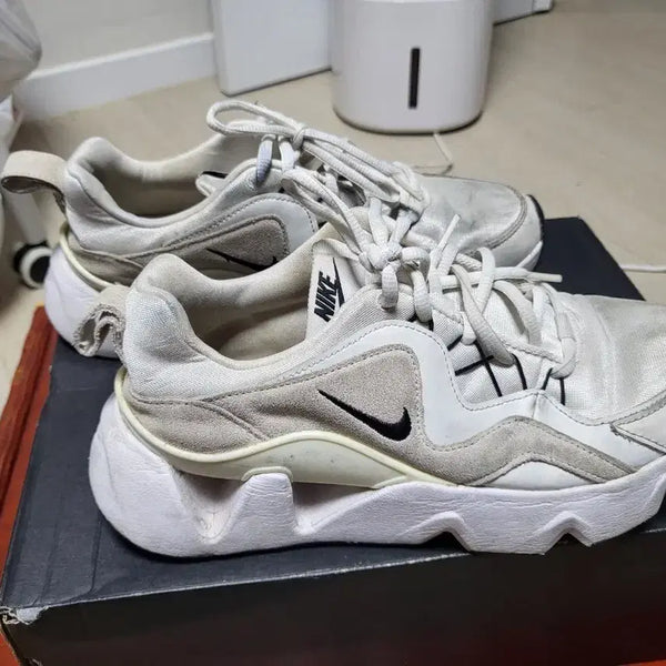 [BUNJANG] Nike Rise 365 White 250mm / 나이키 라이즈 365 화이트 250mm 상태좋음