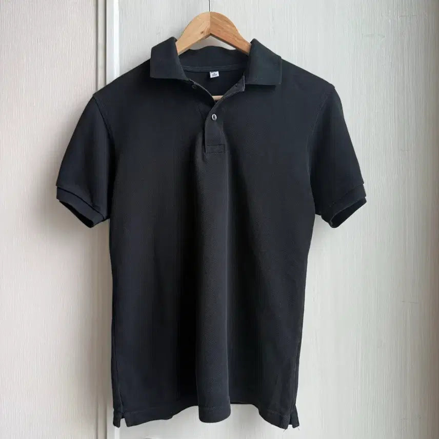 [BUNJANG] Uniqlo Black Short Sleeve Polo Shirt - Size M / 유니클로 블랙 반팔 카라티 M