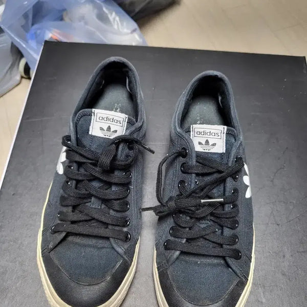[BUNJANG] Adidas Black Sneakers Size 275mm / 아디다스 블랙 스니커즈 275mm 상태매우좋음