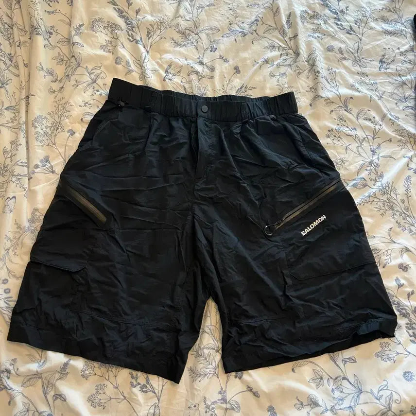 [BUNJANG] Salomon Black Shorts / 살로몬 블랙 쇼츠 반바지