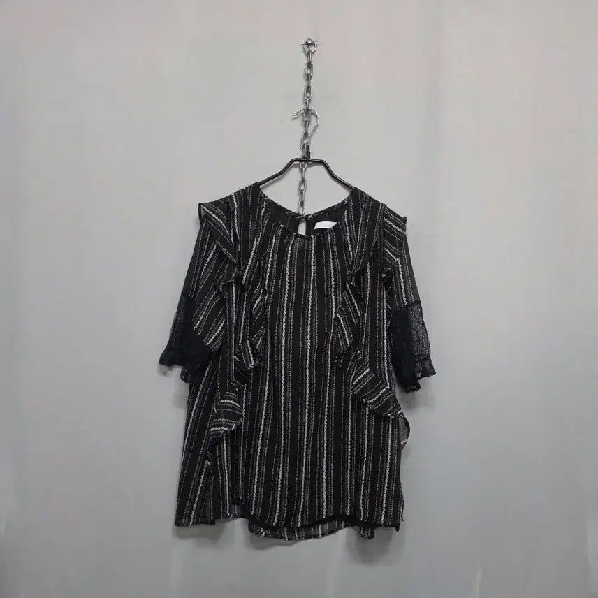 [BUNJANG] Jigott Chiffon Blouse / 지코트 쉬폰블라우스
