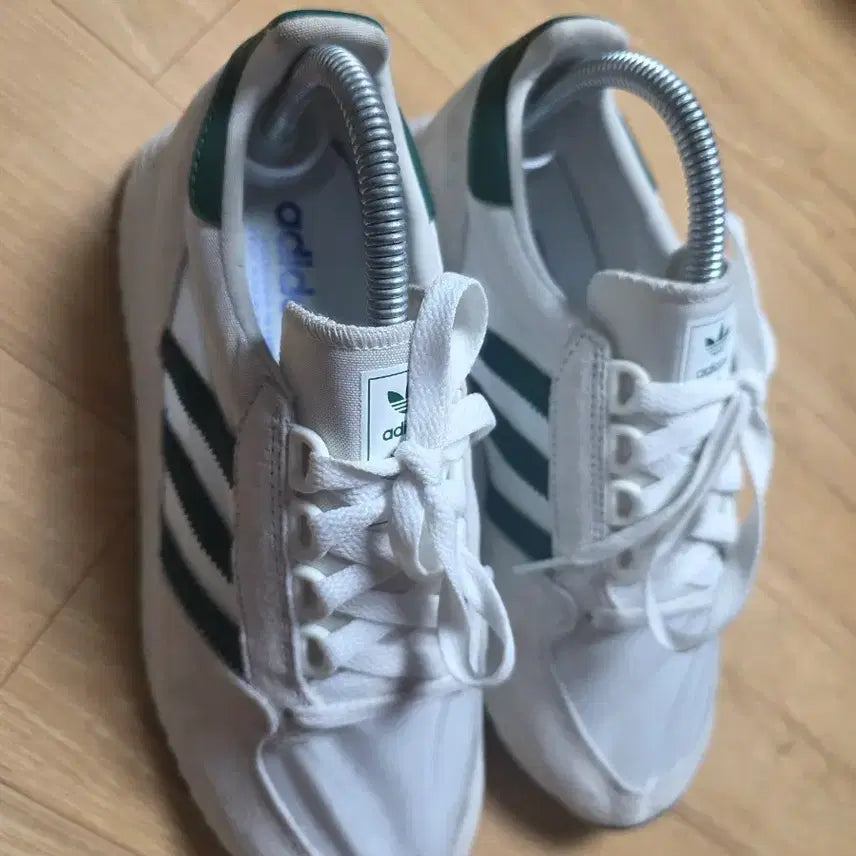 [BUNJANG] Adidas Original Sneakers White/Green 240 / 아디다스 240오리지널 운동화 화이트/그린