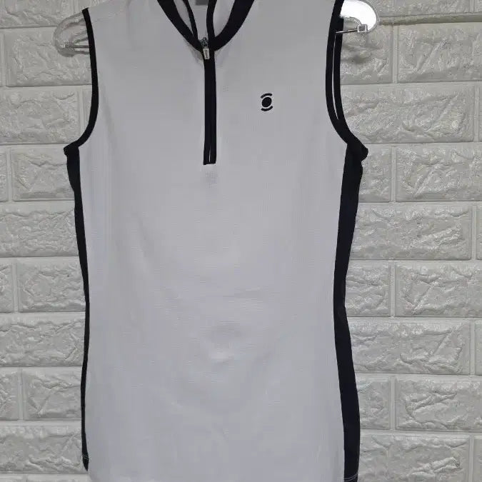 [BUNJANG] W.Angle Golf Wear Sleeveless Zip-Up White/Black / 와이드앵글골프웨어 기능성민소매 집업 흰색/검정90