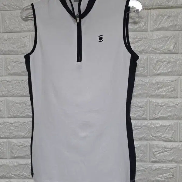 [BUNJANG] W.Angle Golf Wear Sleeveless Zip-Up White/Black / 와이드앵글골프웨어 기능성민소매 집업 흰색/검정90