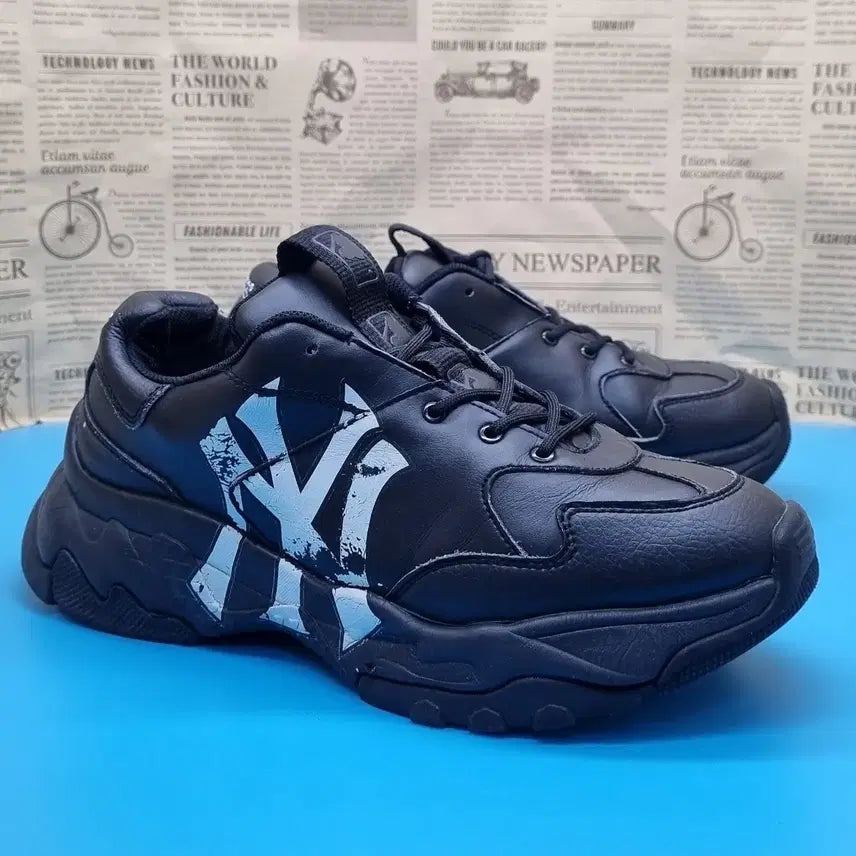 [BUNJANG] MLB Big Ball Chunky New York Yankees Sneakers 270 / MLB 빅볼청키 뉴욕양키즈 운동화 270