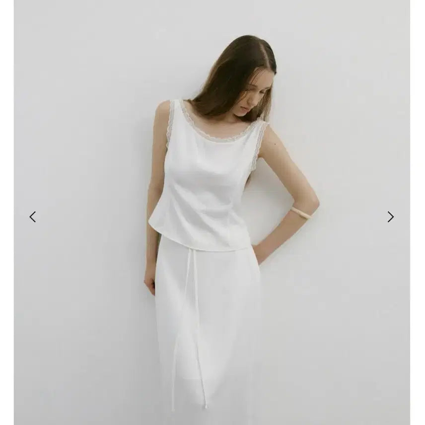 [BUNJANG] Around Yull D'or Lace Blouse Cream/Black / 어라운드율 드아레이스블라우스 크림,블랙 m