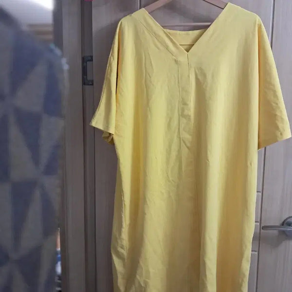 [BUNJANG] Yellow V-Neck Long Dress / 노란색 브이넥 롱 원피스