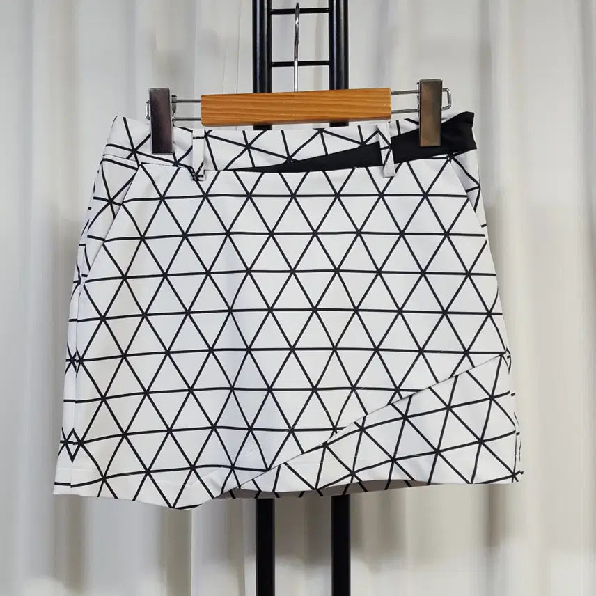 [BUNJANG] WAIGGLE Women's Patterned Golf Skirt (Size 26-27) / 와이드앵글 여성 패턴 골프치마 26-27추천 오일장