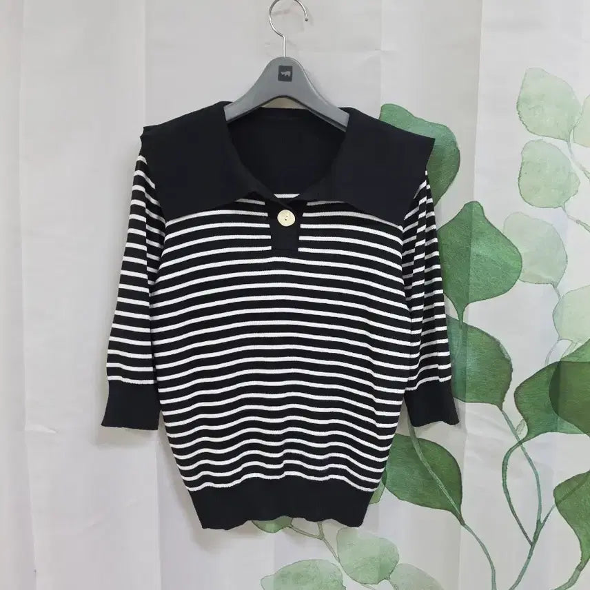 [BUNJANG] Stripe Knit Sweater / 스트라이프 니트