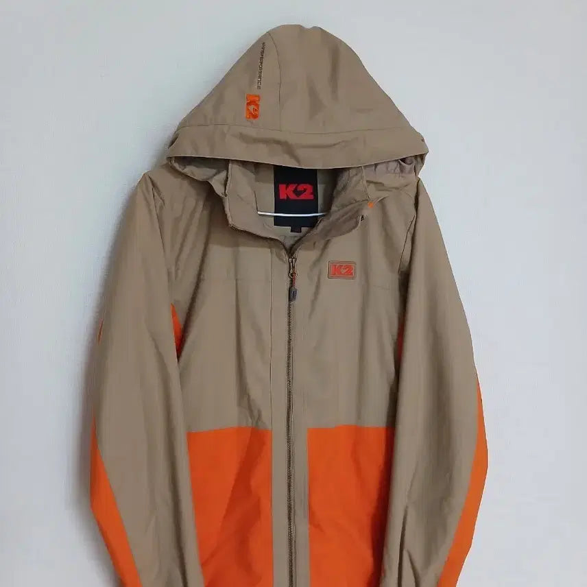[BUNJANG] K2 Men's Golf Windbreaker Jacket Beige Orange / K2 브랜드의 남성 골프 바람막이 자켓이에요베이지와 오렌지 색상 조합이